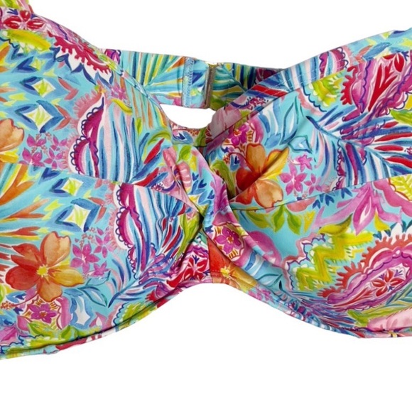 Sunsets Curve Plus Size Floral Print Twist Underwire Bikini Top - Picture 2 of 7